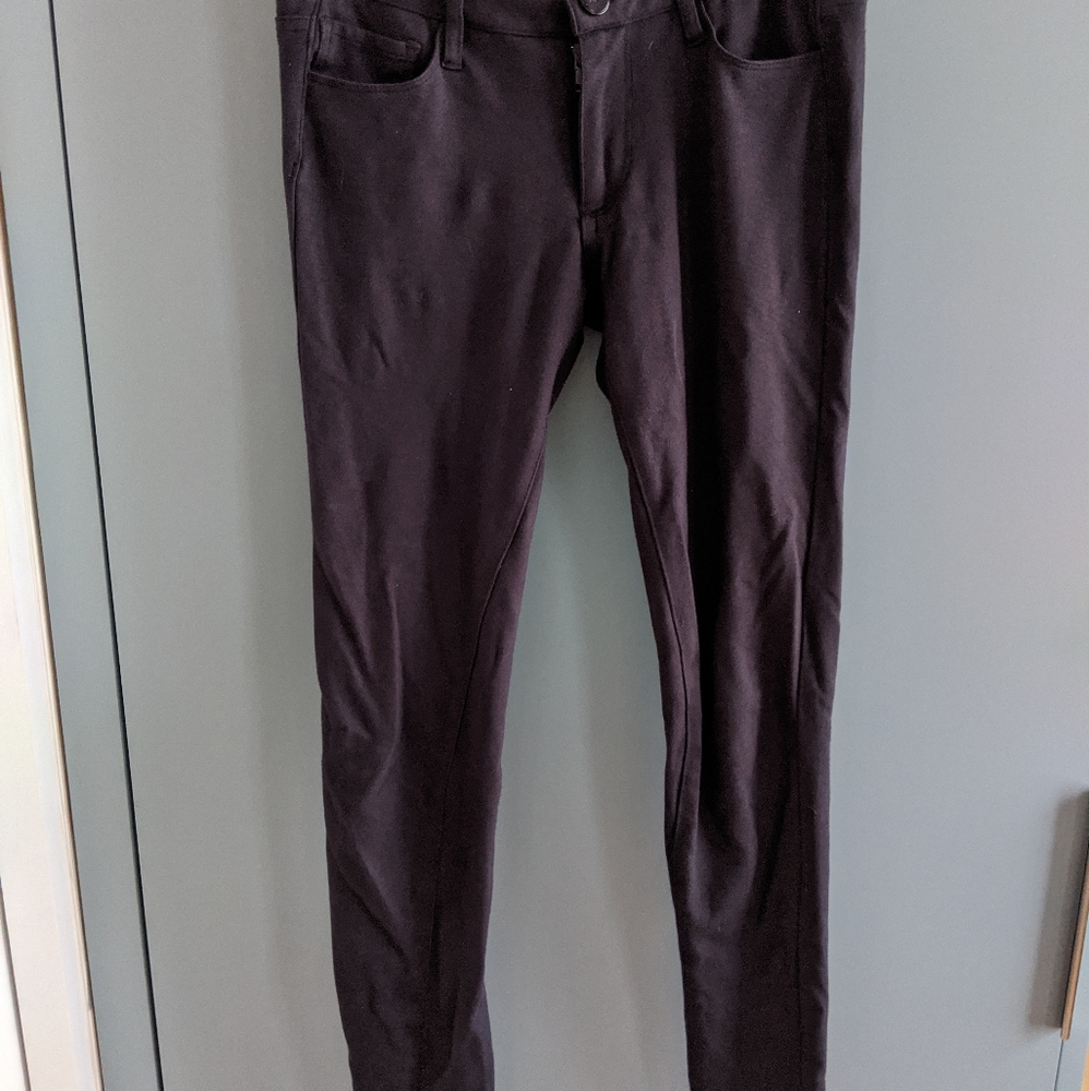 Navy blue jeggjngs